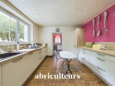 Grande villa de 200m² en front de mer  Très belle parcelle aux multiples possibilités en vente à L'Épine (85740)