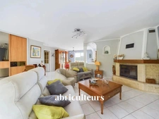 Grande maison familiale sur un terrain de 1.500m² – rue de Bellevue à Couëron 44220