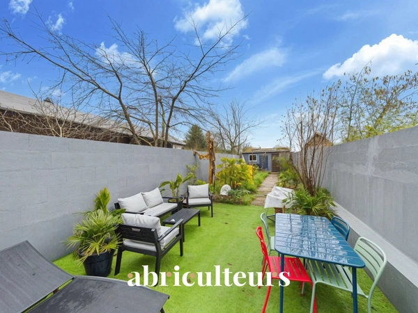 Jolie maison ancienne parfaitement rénovée en vente à  Couëron (44220)
