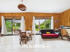 Belle maison contemporaine de 120 m² dans la verdure en vente à: Les Touches (44390)