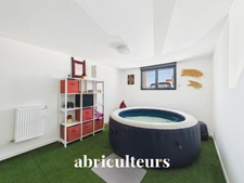 Spacieuse maison 5/6 chambres prête à vivre en vente à Couëron bourg (44220)