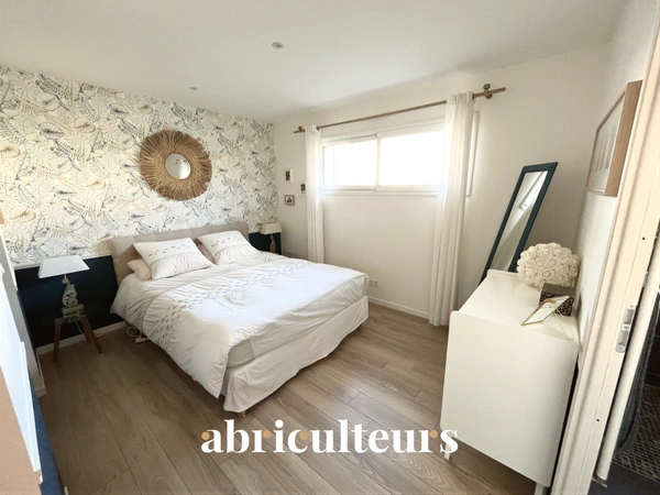 Maison moderne en parfait état<span></span>147m², 4 chambres, jardin, garage<span></span>rue Alphonse de Lamartine à Sautron 44880