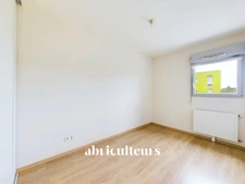 Appartement moderne, avec deux chambres, balcon et parking privé<span></span>Boulevard du Tertre à SAINT-HERBLAIN 44800