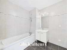 Appartement T3, moderne et lumineux - Ascenseur, balcon, parking - Rue Théophile Guillou, Saint-Herblain