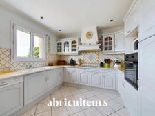 Grande maison familiale sur un terrain de 1.500m² – rue de Bellevue à Couëron 44220