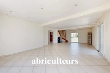 NORT-SUR-ERDRE<span></span>MAISON<span></span>6 PIÈCES<span></span>5 CHAMBRES<span></span>152 M2<span></span>482.000 €