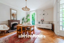 NANTES / REPUBLIQUE - APPARTEMENT - 8 PIÈCES - 4 CHAMBRES - 222m² - 599.830 €