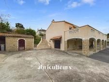 Grande maison familiale sur un terrain de 1.500m² – rue de Bellevue à Couëron 44220