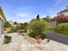 Grande maison familiale sur un terrain de 1.500m² – rue de Bellevue à Couëron 44220