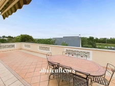 Grande maison familiale sur un terrain de 1.500m² – rue de Bellevue à Couëron 44220