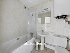 Confortable T1 avec parking privatif - Idéalement situé entre Viarme et Talensac - rue Russeil à Nantes 44000