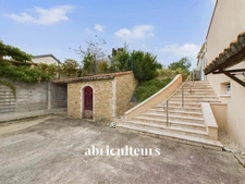 Grande maison familiale sur un terrain de 1.500m² – rue de Bellevue à Couëron 44220