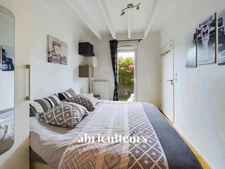 Maison moderne dans un environnement calme et boisé<span></span>3 chambres et de jolis extérieurs baignés de lumière<span></span>Rue du Jura 44840 Les Sorinières