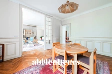 NANTES / REPUBLIQUE - APPARTEMENT - 8 PIÈCES - 4 CHAMBRES - 222m² - 599.830 €