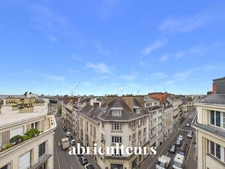 Splendide appartement familial d'environ 200m² dans un immeuble ancien en vente à Nantes (44000)