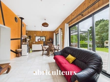 Belle maison contemporaine de 120 m² dans la verdure en vente à: Les Touches (44390)