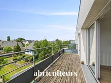 Appartement T3 baigné de lumière en parfait état<span></span>Ascenseur, balcon et stationnement<span></span>44 rue Théophile Guillou à SAINT-HERBLAIN 44800