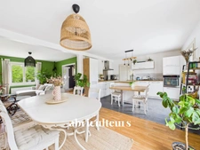 Maison 101m² avec 3 chambres et un jardin<span></span>Lumineuse et parfaitement agencée<span></span>Thorigné-Fouillard 35235