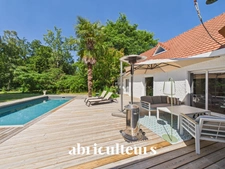 Très belle maison familiale à vendre à Sautron - Grand jardin, terrasse avec piscine, 4 chambres - Sautron 44880