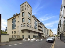 Moderne T1 de 37m² baigné de lumière<span></span>Fort potentiel locatif au pied du Jardin des Plantes<span></span>31 rue Gambetta à Nantes 44000