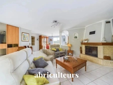 Grande maison familiale sur un terrain de 1.500m² – rue de Bellevue à Couëron 44220