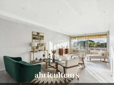 Vue mer panoramique<span></span>Élégant 4 Pièces avec terrasse<span></span>84m²<span></span>Juan-les-Pins