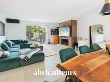Villa d'exception 313m2 aperçu mer, autonome en énergie, piscine et appartement invités