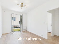 Adorable 2 Pièces entièrement rénové de 36 m² avec Balcon et Cave - Nice bas Cyrnos