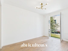 Adorable 2 Pièces entièrement rénové de 36 m² avec Balcon et Cave - Nice bas Cyrnos