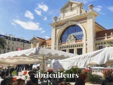 Local professionnel rénové 40 m² avec parking privé en vente au Quartier Libération à Nice  (06000)