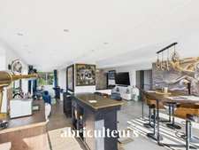Villa d’exception avec vue mer panoramique, piscine, 6 chambres et prestations haut de gamme – Le Cannet, 250 m²