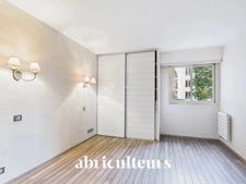 Vue mer panoramique - Élégant 4 Pièces avec terrasse - 84m² - Juan-les-Pins