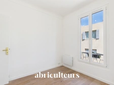 Adorable 2 Pièces entièrement rénové de 36 m² avec Balcon et Cave - Nice bas Cyrnos