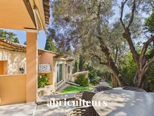 Villa d'exception 313m2 - Autonome, connectée et à l'abri des regards - Le Cannet