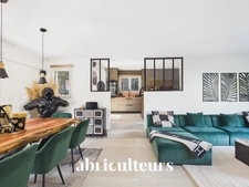 Villa d'exception 313m2 aperçu mer, autonome en énergie, piscine et appartement invités