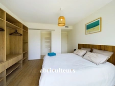 Superbe villa contemporaine avec piscine chauffée orientée sud- idéalement située - à seulement 10 minutes des plages-  proche du centre ville de Tosse 40230