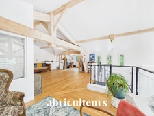 Très belle propriété sur 2 720 m² de terrain - SAUBION