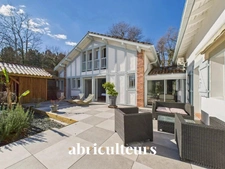 Superbe propriété à Tosse avec étang privé, piscine et 5 suites<span></span>10 pièces