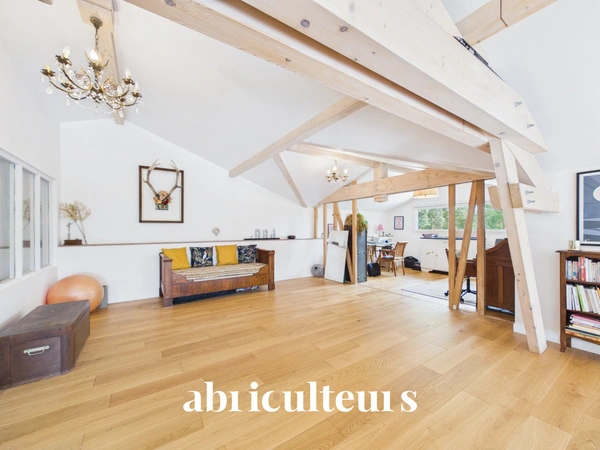 Très belle propriété sur 2 720 m² de terrain<span></span>SAUBION