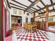 Corps de ferme avec dépendances sur  terrain de 7 600 m² avec piscine – Tilh