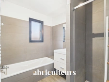 Villa contemporaine de 2018 avec piscine et toit-terrasse<span></span>Seignosse Bourg