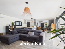 Villa contemporaine de 2018 avec piscine et toit-terrasse<span></span>Seignosse Bourg