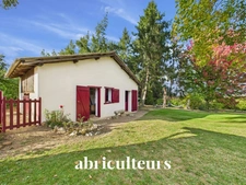 Corps de ferme avec dépendances sur  terrain de 7 600 m² avec piscine<span></span>Tilh