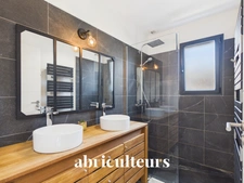 Villa contemporaine de 2018 avec piscine et toit-terrasse<span></span>Seignosse Bourg