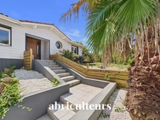 Belle Maison T4<span></span>CAPBRETON Le Gaillou<span></span>Piscine<span></span>Grand potentiel en sous-sol