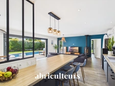 Villa contemporaine de 2018 avec piscine et toit-terrasse<span></span>Seignosse Bourg