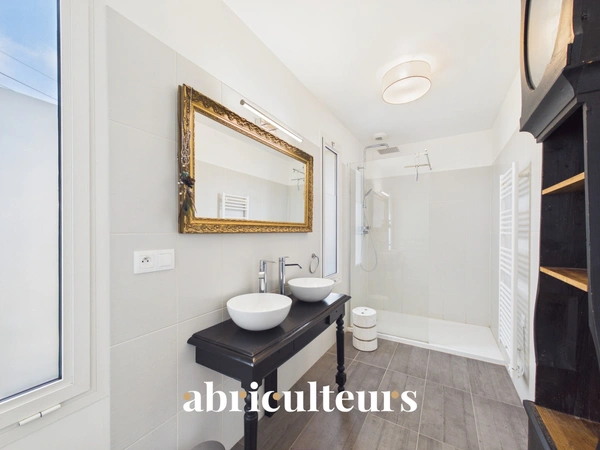 Très belle propriété sur 2 720 m² de terrain<span></span>SAUBION