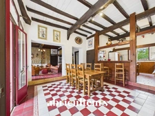 Corps de ferme avec dépendances sur  terrain de 7 600 m² avec piscine<span></span>Tilh