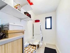 Superbe villa contemporaine avec piscine chauffée orientée sud- idéalement située - à seulement 10 minutes des plages-  proche du centre ville de Tosse 40230