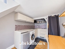 Duplex sous les toits, 3 m sous plafond, Paris 1er (Sentier / Palais-Royal)